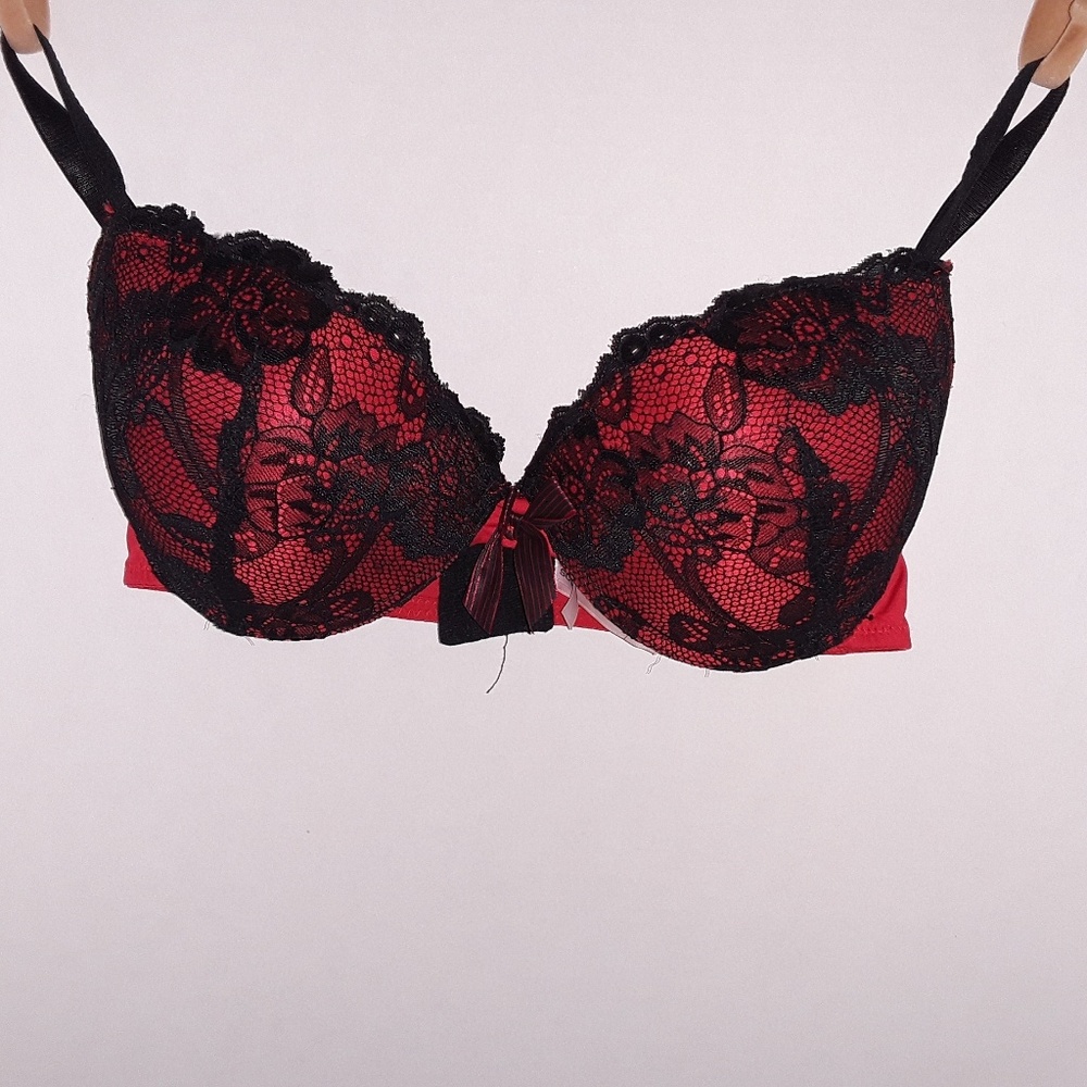 34DD underwire push-up bra, Sophie b. - EUC